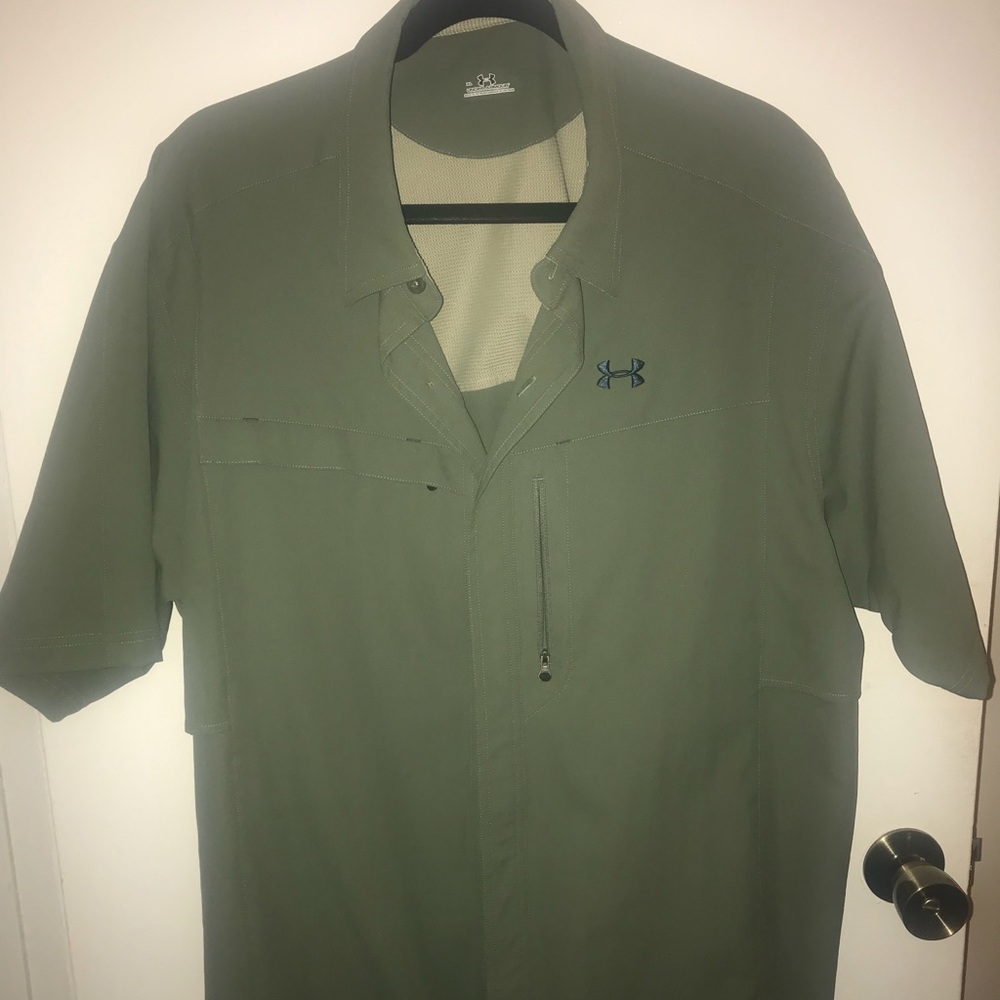 NWOT Under Armour men’s shirt